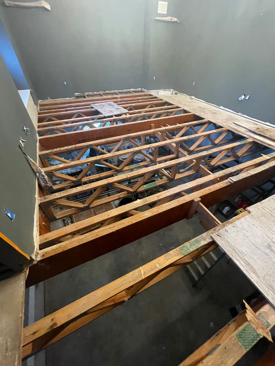 Subfloor repair assessment by SVR FLOORS in Largo